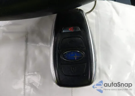 2017 Subaru Outback 3.6R Limited z USA, uszkodzony, nr VIN 4S4BSENC3H3373459